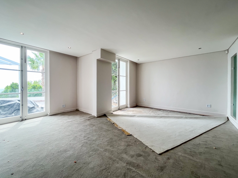 2 Bedroom Property for Sale in Fresnaye Western Cape